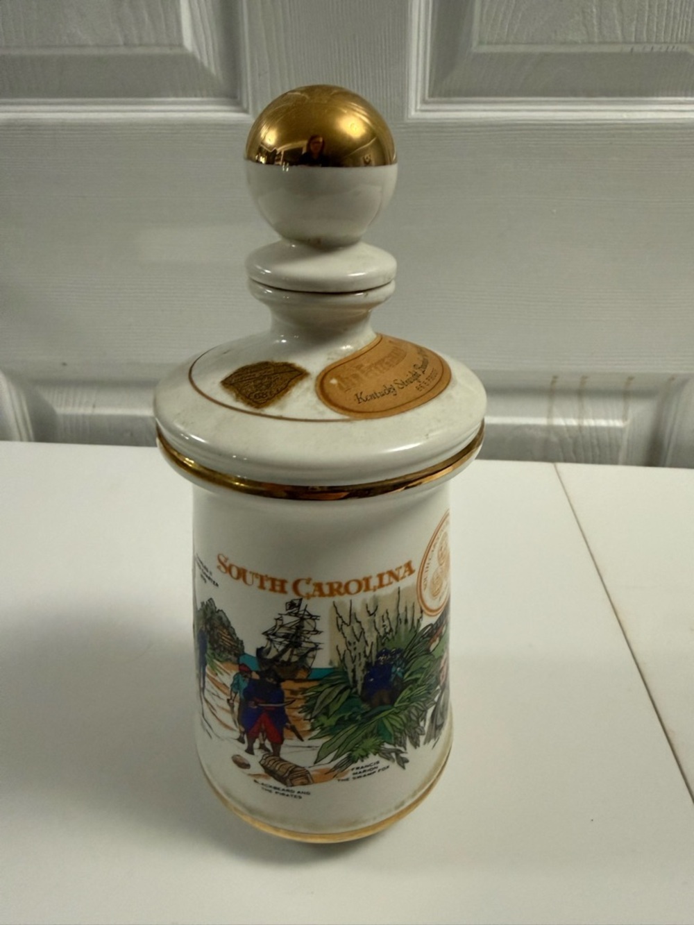 OLD FITZGERALD PORCELAIN WHISKEY DECANTER SOUTH CAROLINA TRICENTENNNIAL 1970